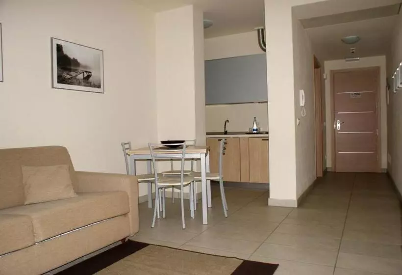 سوییت با چشمانداز دریا, Residence Belmare