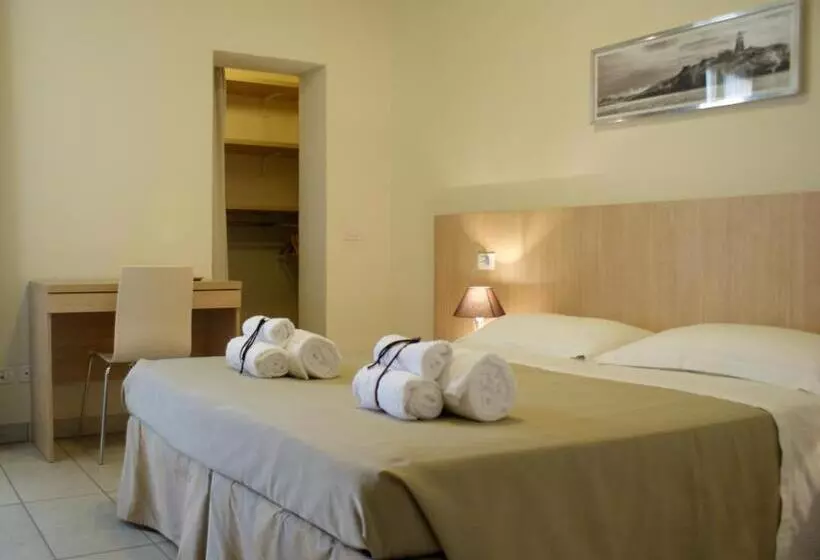 سوییت با چشمانداز دریا, Residence Belmare