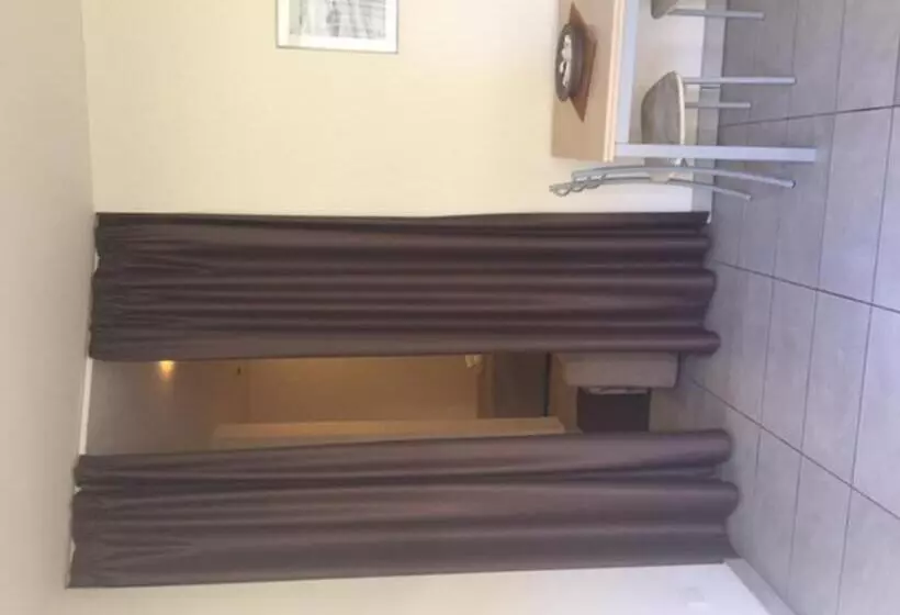 استودیوی استاندارد, Residence Belmare