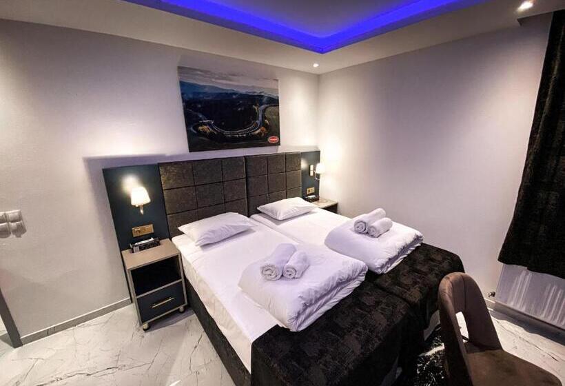 חדר סטנדרט לארבעה, Nring Villa Am Nürburgring