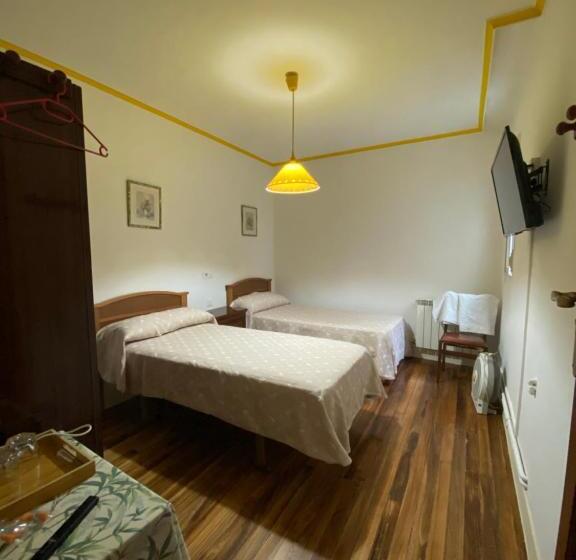 스탠다드 룸 공동 욕실, Pensión Santa Clara