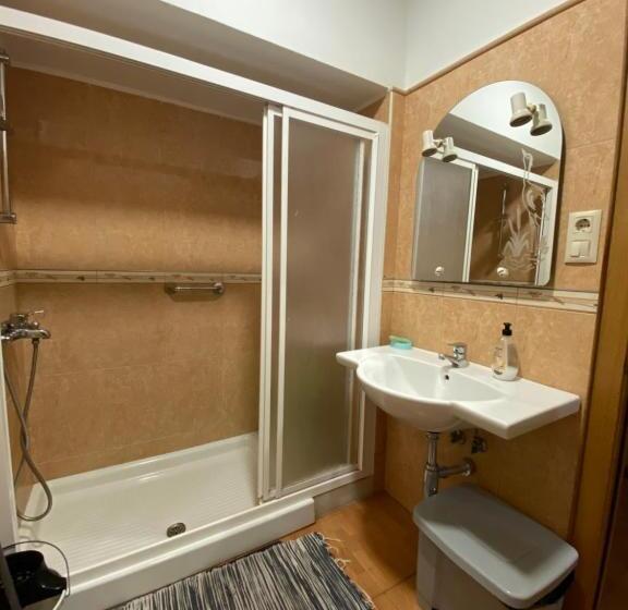 스탠다드 싱글 룸 공동욕실, Pensión Santa Clara