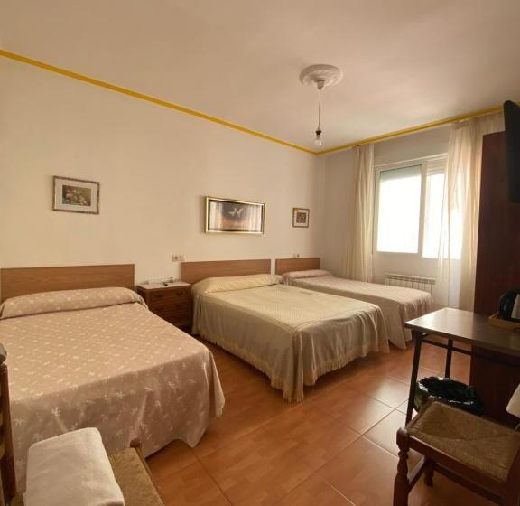 스탠다드 4인용 룸 공용 욕실, Pensión Santa Clara