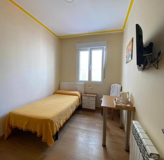 스탠다드 싱글 룸 공동욕실, Pensión Santa Clara