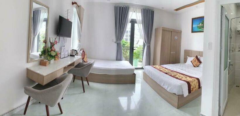 اتاق استاندارد سه تخته با بالکن, Dương Thanh Bình