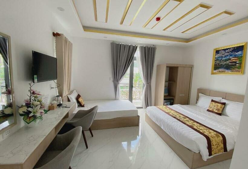 اتاق استاندارد سه تخته با بالکن, Dương Thanh Bình