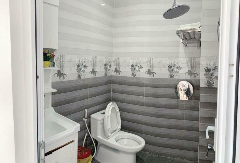 اتاق استاندارد یک نفره, Dương Thanh Bình