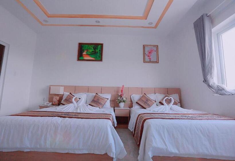 اتاق استاندارد با چشمانداز دریا, Dương Thanh Bình