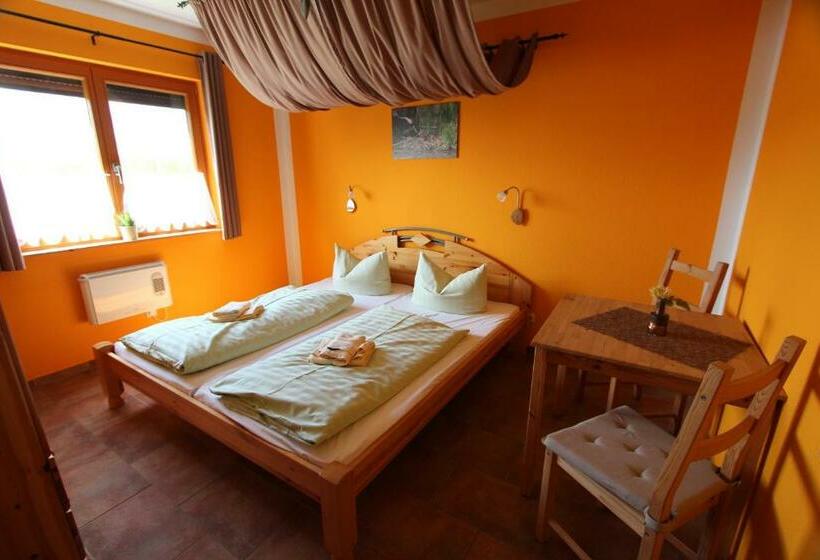 バス共有のスタンダードルーム, Naturcamp Duvendiek Pension