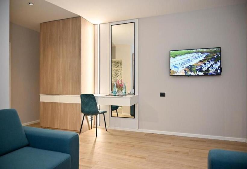 غرفة عائلية, Vino