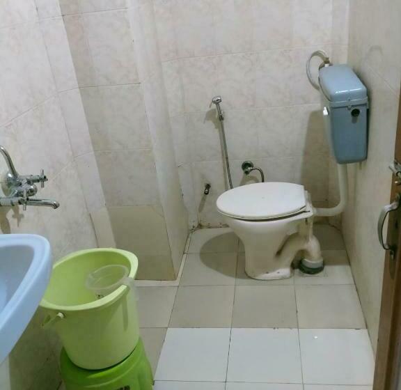 디럭스 룸, Shree Villa