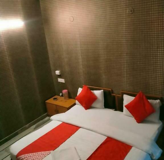 디럭스 룸, Shree Villa