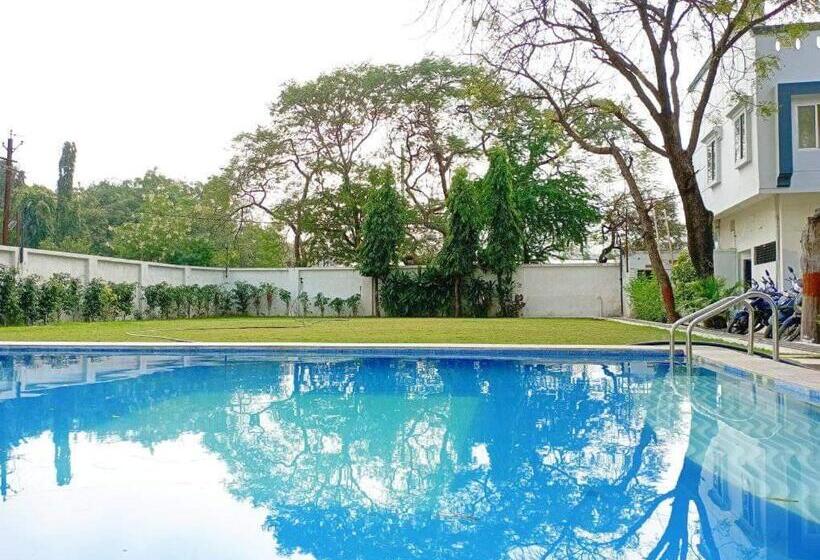 디럭스 룸, Shree Villa