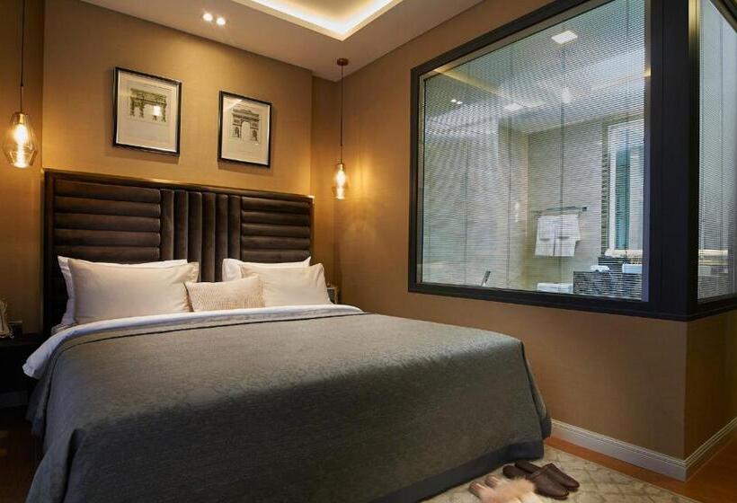 Suíte Cama King, The Elysium Prațumnak Pattaya   By Shg