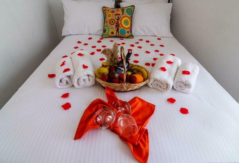 اتاق استاندارد چهار تخته با چشمانداز دریا, Bozcaada E2 Deniz Otel