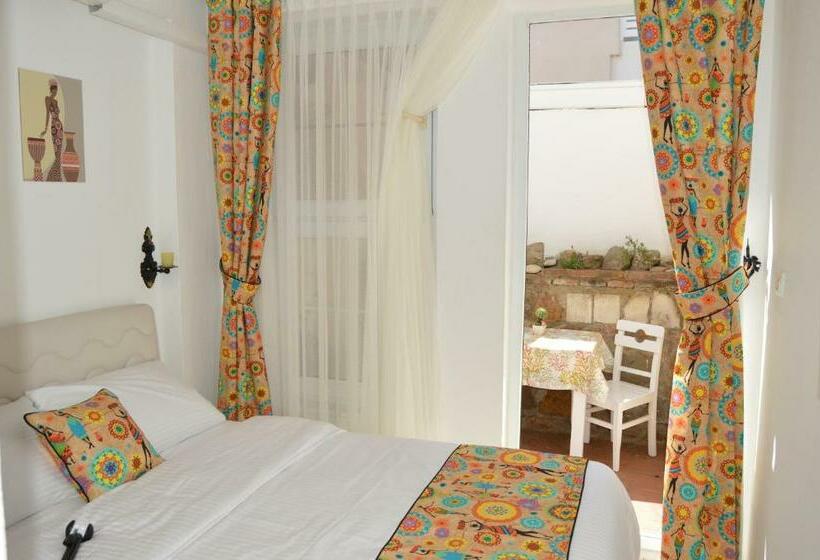 اتاق استاندارد با چشمانداز باغ, Bozcaada E2 Deniz Otel