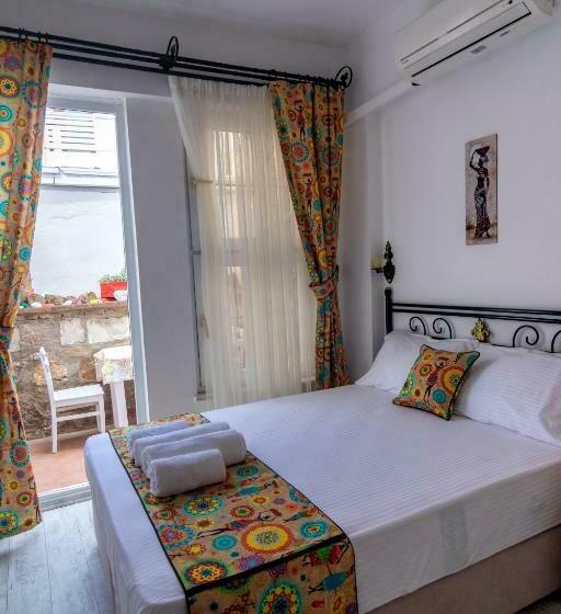 اتاق استاندارد با چشمانداز باغ, Bozcaada E2 Deniz Otel