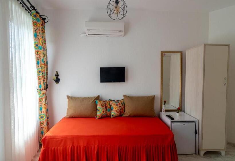 Triple Room Sea View, Bozcaada E2 Deniz Otel