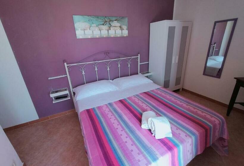 חדר סטנדרט נוף לים עם מרפסת, Agriturismo Raggio Di Sole Nonna Giovina