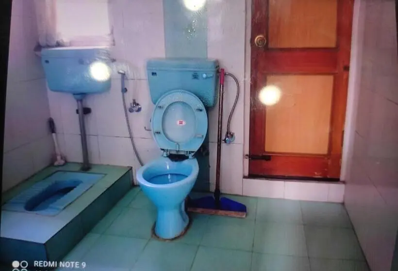 Classic Kolmen Hengen Huone, Spot On Motel