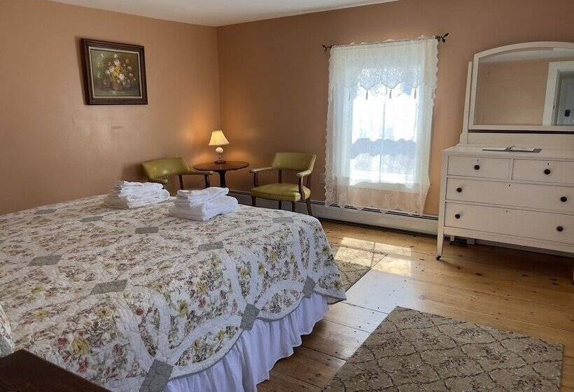 غرفة قياسية, The Cornish Inn