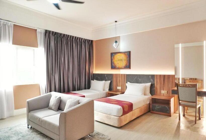 Suíte Executivo, The Avenue M