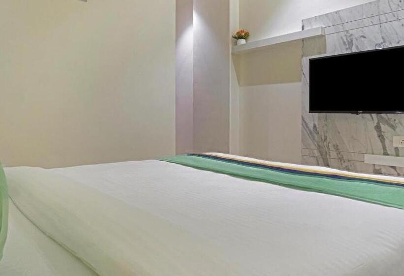 Номер Deluxe, Treebo The Utsav, Nashik