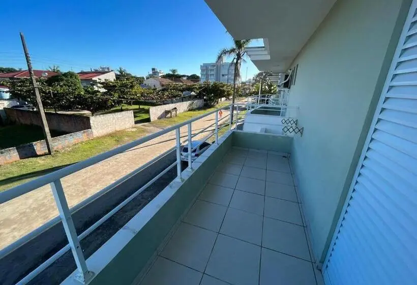 バルコニー付き１ベッドルームアパートメント, Vila águamar