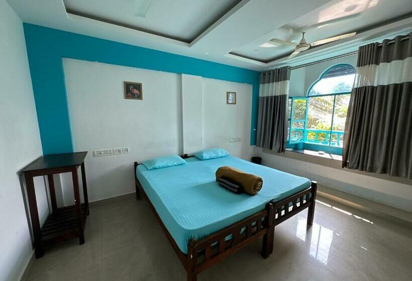 Quarto Estandar, Soul Hostels, Varkala   Black Beach
