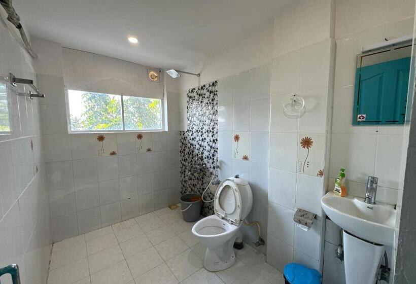 Quarto Estandar Vista Mar, Soul Hostels, Varkala   Black Beach