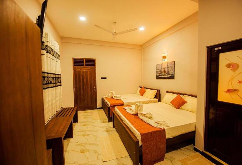 غرفة قياسية مطلّة علي الحديقة, C B S Resort Udawalawe