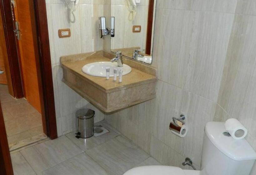 اتاق خانوادگی, Delmar Hotel Matrouh