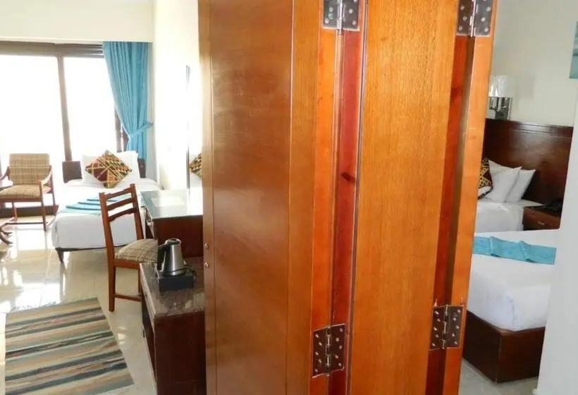 اتاق خانوادگی, Delmar Hotel Matrouh