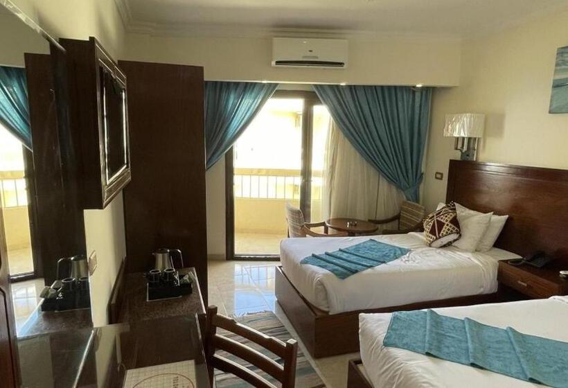 اتاق خانوادگی, Delmar Hotel Matrouh