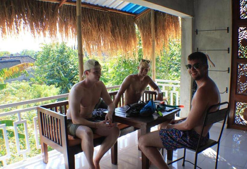 מיטה בחדר משותף, Black Sand Hostel Amed