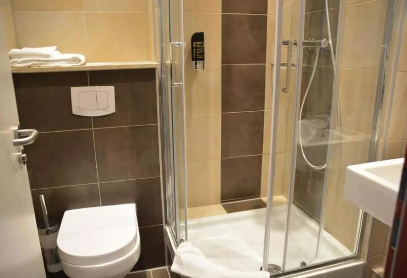 اتاق استاندارد, Altstadthotel Harburg