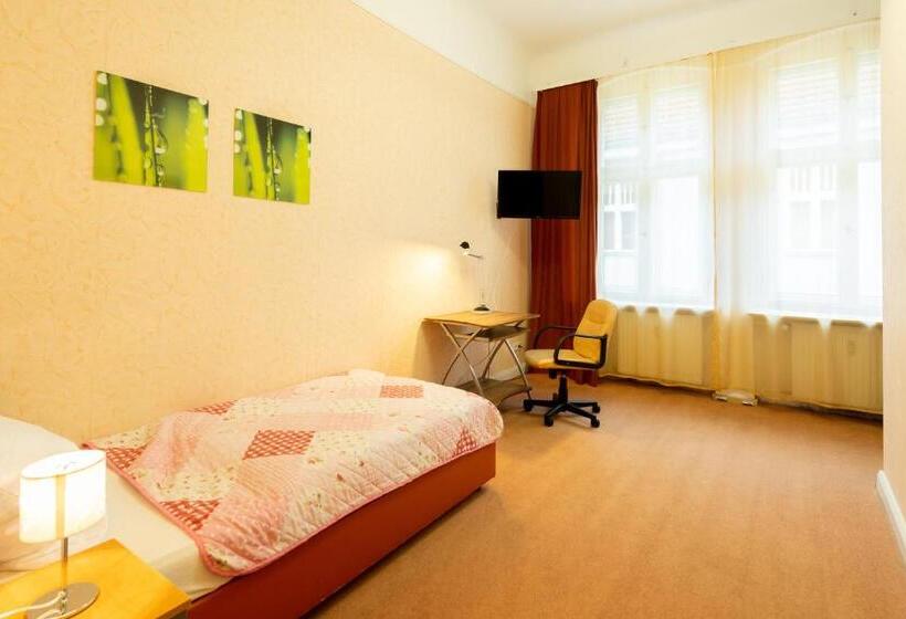 اتاق استاندارد یک نفره, Pension Dahlem