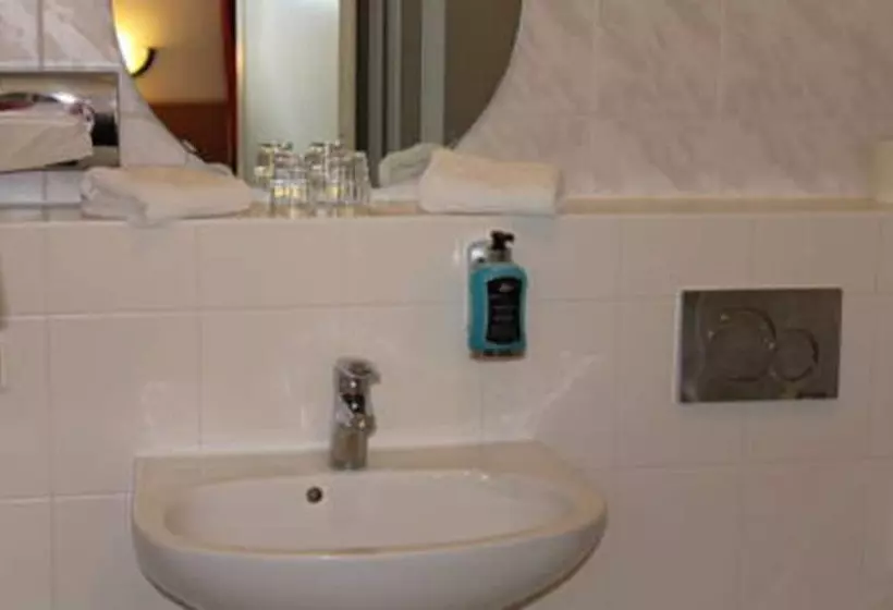 اتاق استاندارد, Filmhotel Lili Marleen