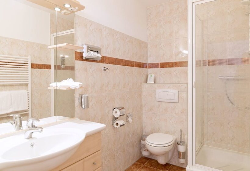 スーペリアールーム, Am Katharinenholz