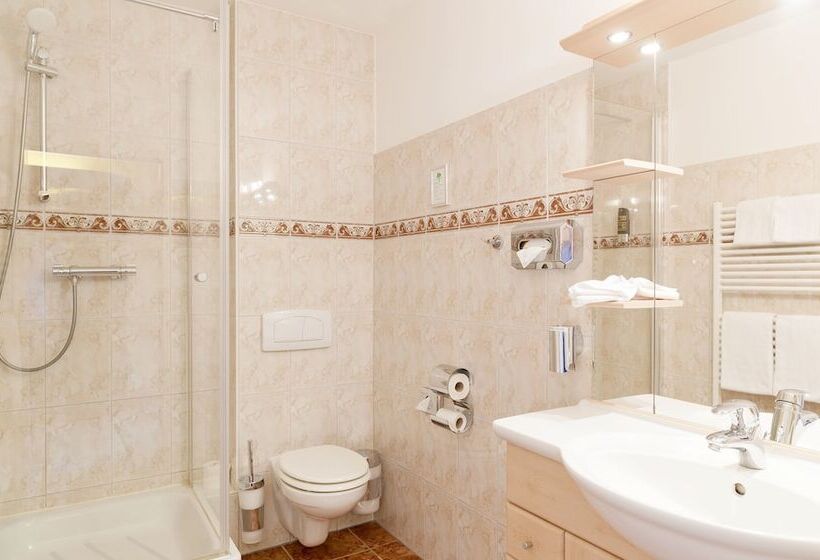 スーペリアールーム, Am Katharinenholz