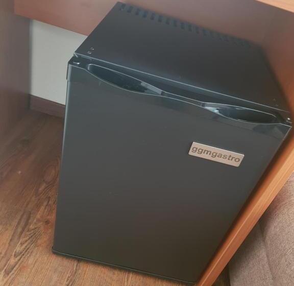 标准单人间, Amber Altstadt