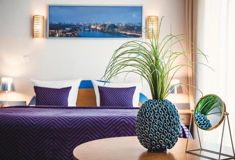 اتاق استاندارد سه نفره, Ambiente Berlin City