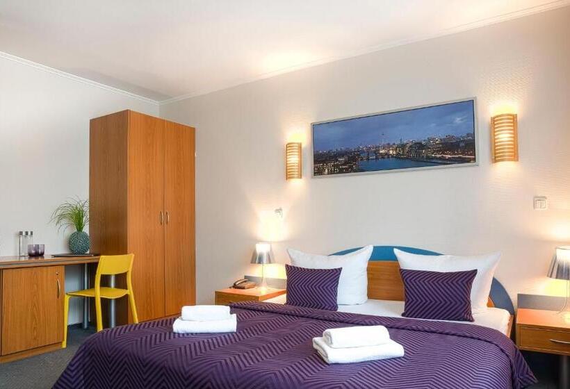 اتاق استاندارد سه نفره, Ambiente Berlin City