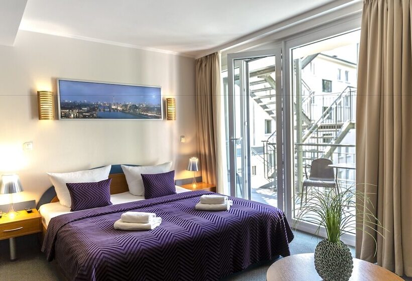 اتاق استاندارد چهار تخته, Ambiente Berlin City