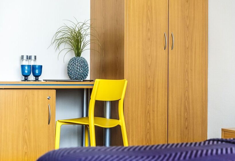 اتاق استاندارد چهار تخته, Ambiente Berlin City