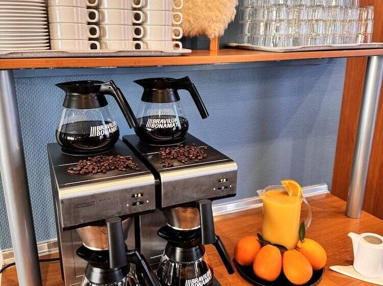 اتاق استاندارد چهار تخته, Ambiente Berlin City