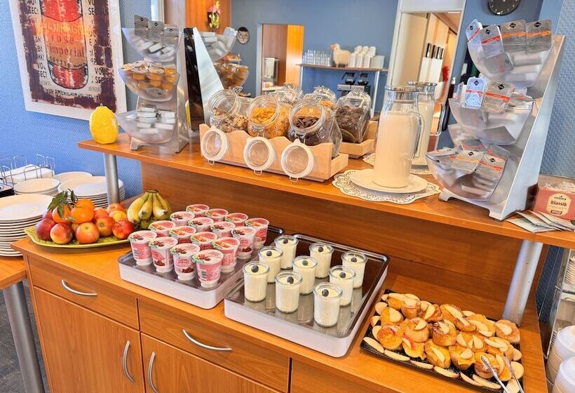 اتاق استاندارد چهار تخته, Ambiente Berlin City