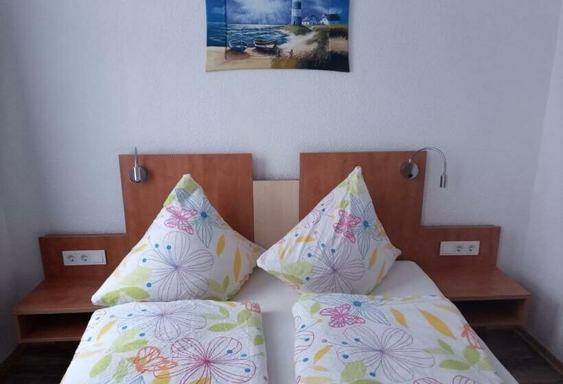 스탠다드 싱글 룸, An Der Karlstadt