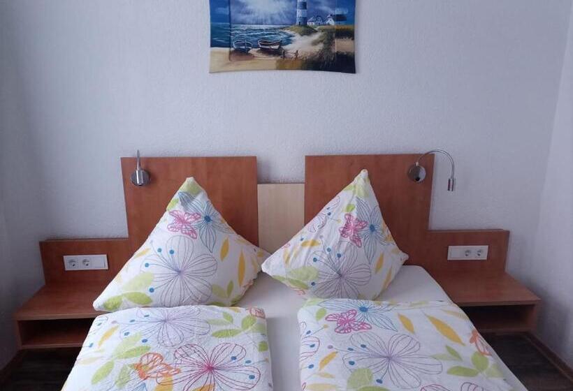 스탠다드 룸, An Der Karlstadt