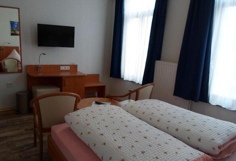 스탠다드 룸, An Der Karlstadt